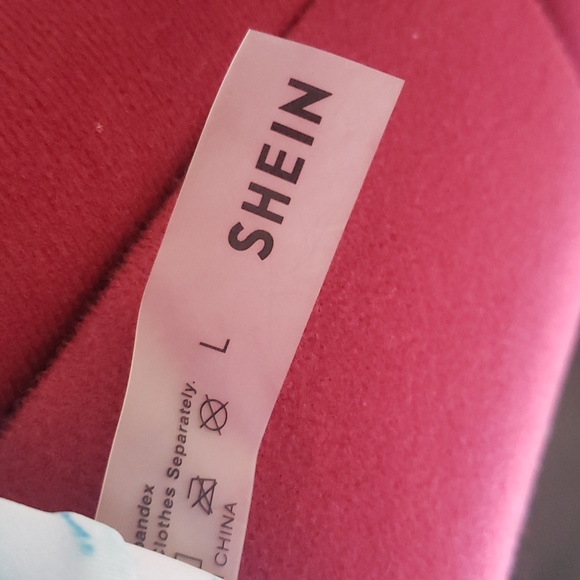 Multi functional Half Top - Picture 7 of 7